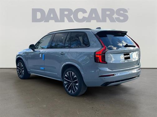 2026 Volvo XC90 B6 Ultra Dark Theme 6-Seater