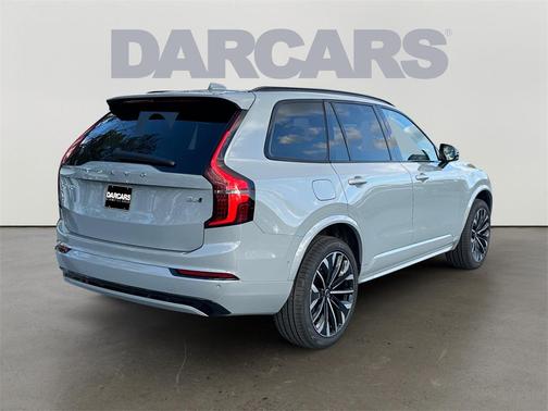 2026 Volvo XC90 B6 Ultra Dark Theme 6-Seater