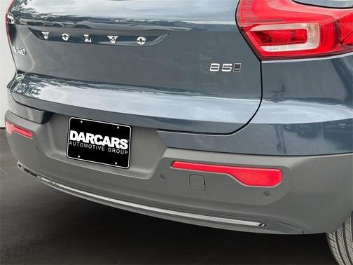 2026 Volvo XC40 B5 Plus