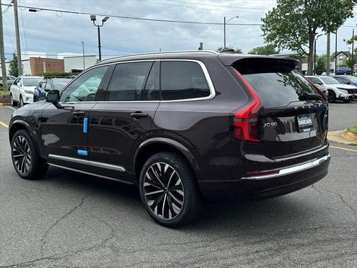 2025 Volvo XC90 Plug-In Hybrid T8 Plus 7-Seater