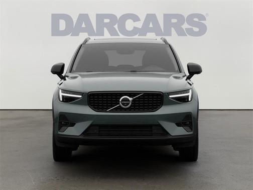 2026 Volvo XC40 B5 Ultra