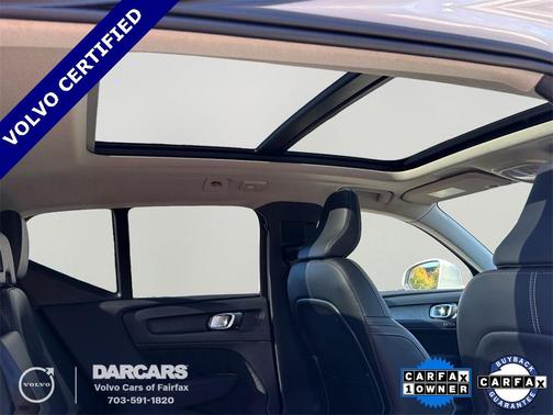 2025 Volvo XC40 B5 Plus Bright Theme