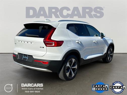 2025 Volvo XC40 B5 Plus Bright Theme