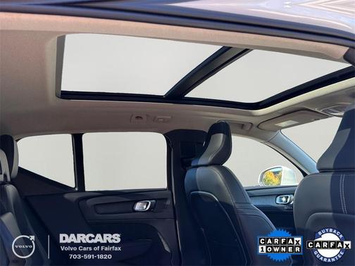 2025 Volvo XC40 B5 Plus Bright Theme