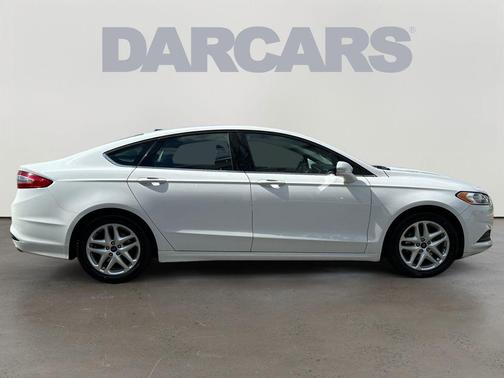 Oxford White 2016 Ford Fusion SE