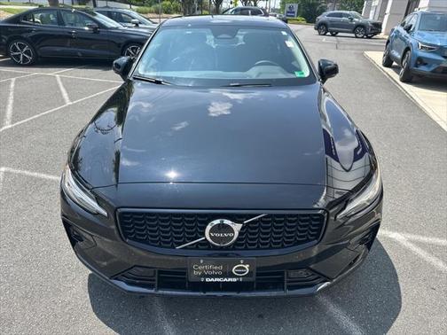2025 Volvo S60 B5 Plus
