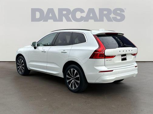 Crystal White Metallic 2023 Volvo XC60 B5 Core