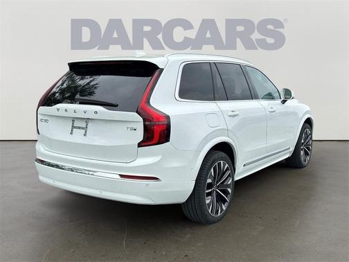 2025 Volvo XC90 Plug-In Hybrid T8 Plus 7-Seater