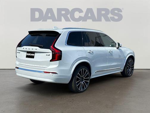 Crystal White Pearl 2026 Volvo XC90 Plus, B6 AWD Gas (mild hybrid), Gasoline, Bright, 7 Seats