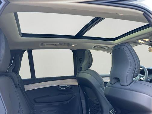 Crystal White Pearl 2026 Volvo XC90 Plus, B6 AWD Gas (mild hybrid), Gasoline, Bright, 7 Seats