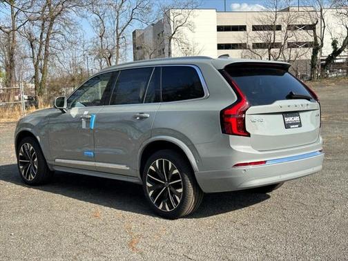2025 Volvo XC90 B6 Ultra