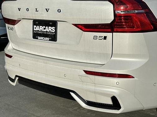 2025 Volvo XC60 B5 Ultra