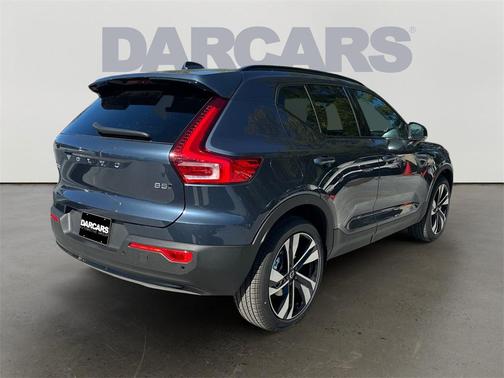 2026 Volvo XC40 B5 Ultra