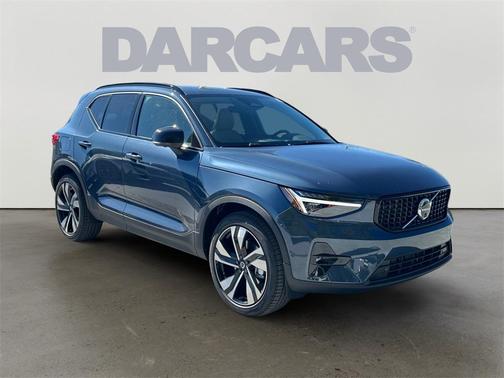 2026 Volvo XC40 B5 Ultra