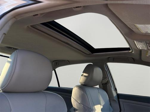 2011 Toyota Camry XLE