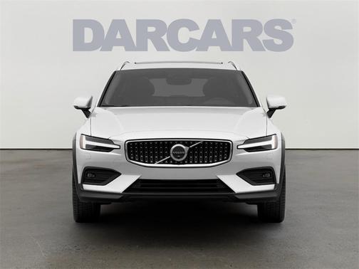 2026 Volvo V60 Cross Country B5 Plus