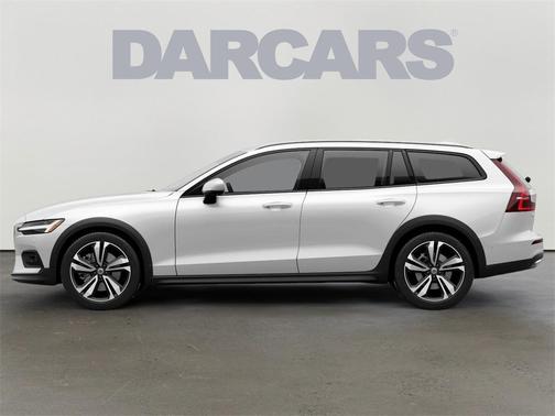 2026 Volvo V60 Cross Country B5 Plus