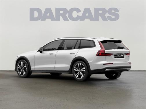 2026 Volvo V60 Cross Country B5 Plus
