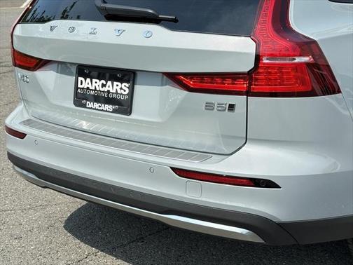 2025 Volvo V60 Cross Country B5 Ultra