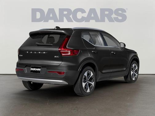 2026 Volvo XC40 Plus, B5 AWD Gas (mild hybrid), Dark