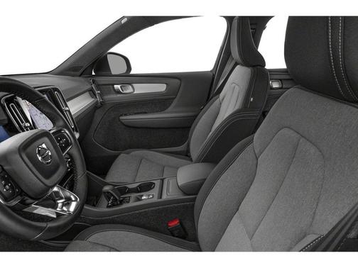 2026 Volvo XC40 Plus, B5 AWD Gas (mild hybrid), Dark