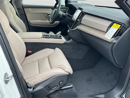 2026 Volvo XC90 B6 Ultra 7-Seater