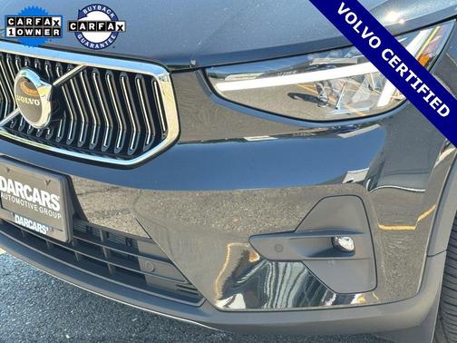 2023 Volvo XC40 B5 Plus Bright Theme