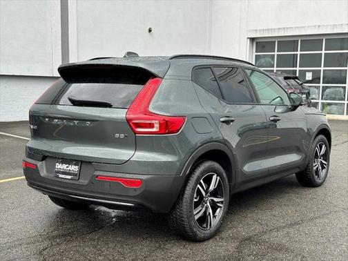 2026 Volvo XC40 B5 Plus