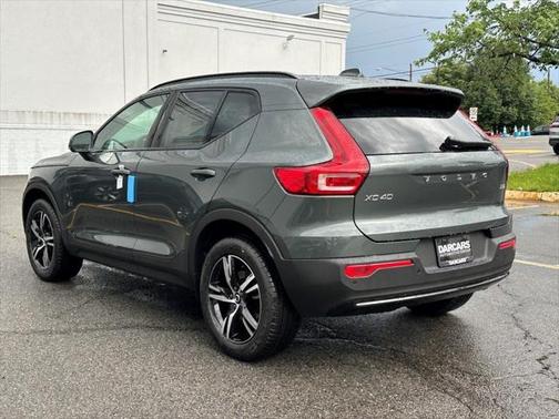 2026 Volvo XC40 B5 Plus