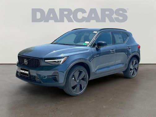 Denim Blue 2026 Volvo XC40 Black Edition Ultra, B5 AWD Gas (mild hybrid)