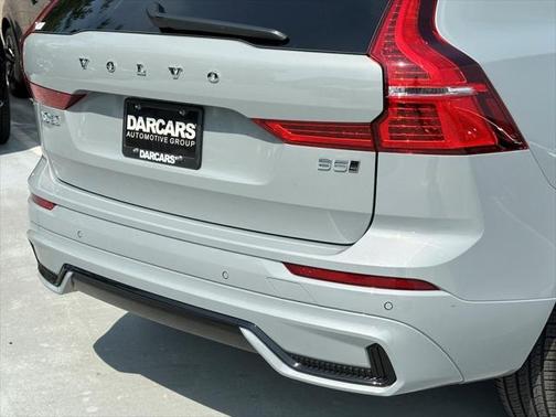 2025 Volvo XC60 B5 Core
