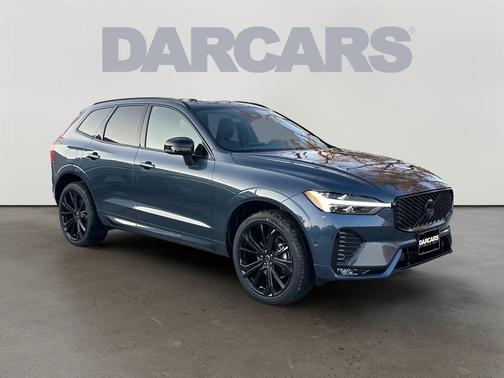 2026 Volvo XC60 B5 Ultra Black Edition