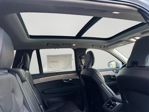 2026 Volvo XC90 B6 Ultra 7-Seater