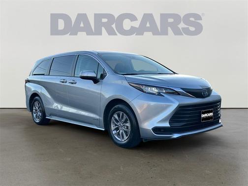 2021 Toyota Sienna LE