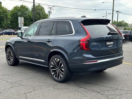 2025 Volvo XC90 B6 Plus 7-Seater