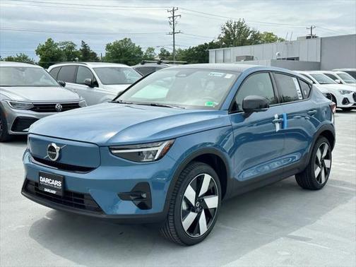 2024 Volvo C40 Recharge Pure Electric Twin Plus