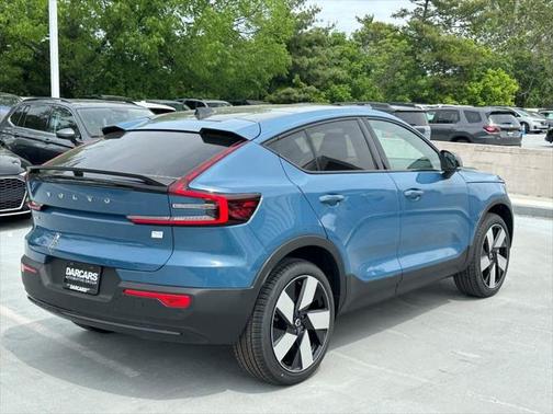 2024 Volvo C40 Recharge Pure Electric Twin Plus