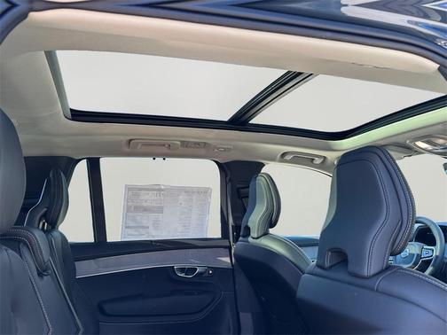 2026 Volvo XC90 B6 Ultra Dark Theme 7-Seater