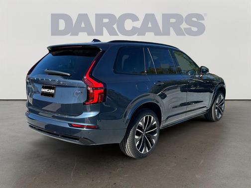 2026 Volvo XC90 B6 Ultra Dark Theme 7-Seater