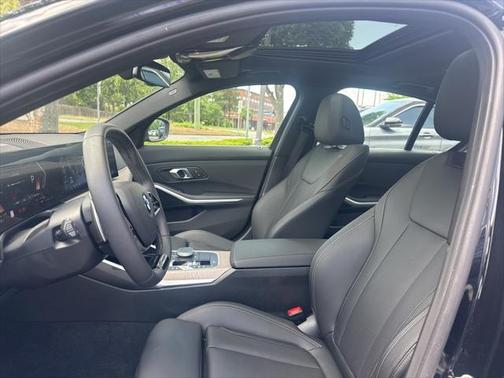 2025 BMW 330 i xDrive