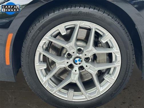 2025 BMW 330 i xDrive