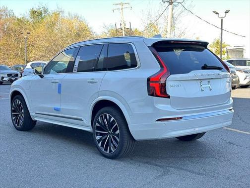 2025 Volvo XC90 Plug-In Hybrid T8 Plus 7-Seater