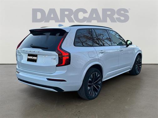 2026 Volvo XC90 Plug-In Hybrid Ultra Dark Theme, T8 AWD, Electric/Gasoline, 7 Seats
