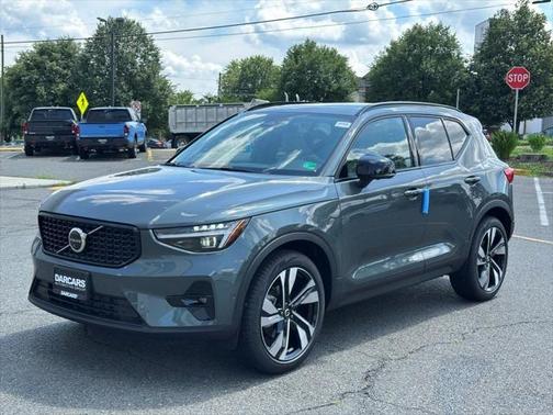 2026 Volvo XC40 B5 Ultra