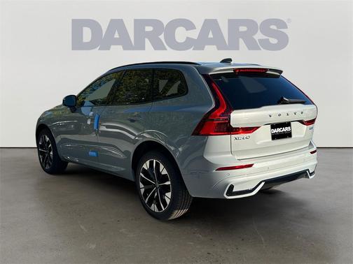 2026 Volvo XC60 B5 Plus