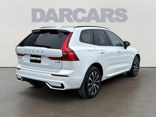 2025 Volvo XC60 B5 Core
