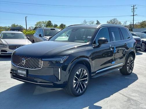 2025 Volvo XC90 Plug-In Hybrid T8 Plus 7-Seater