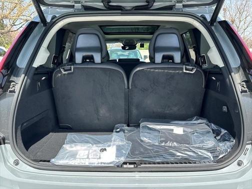 2025 Volvo XC90 B6 Ultra