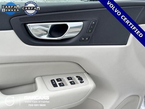 2025 Volvo XC60 Plug-In Hybrid T8 Plus