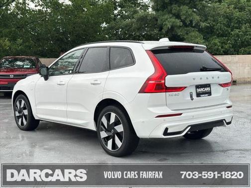 2025 Volvo XC60 Plug-In Hybrid T8 Plus